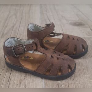 Stride Rite Brown Leather Kids Sandals Sz 4